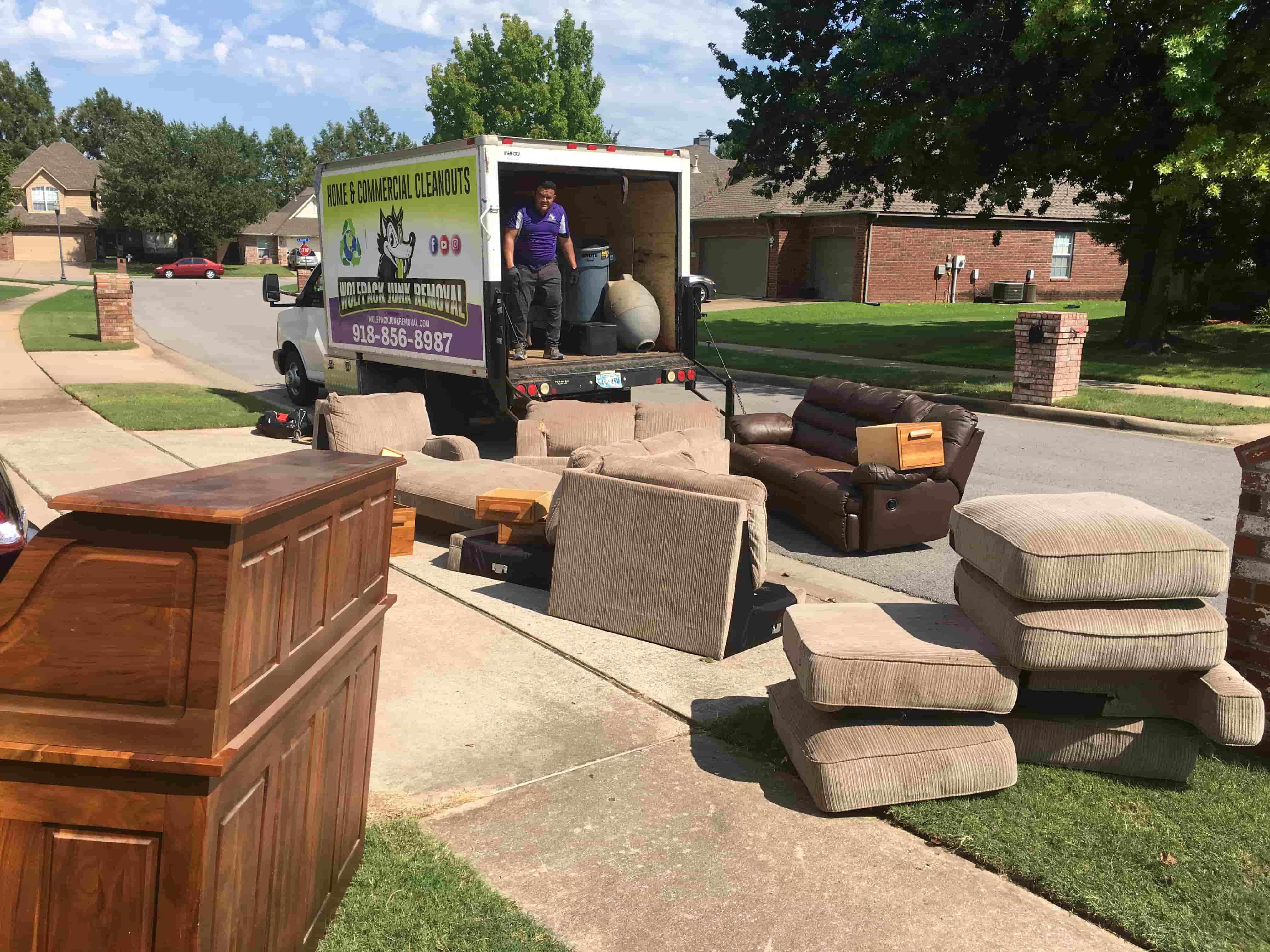 Old Furniture Removal In Tulsa Oklahoma by Wolfpack Junk Removal